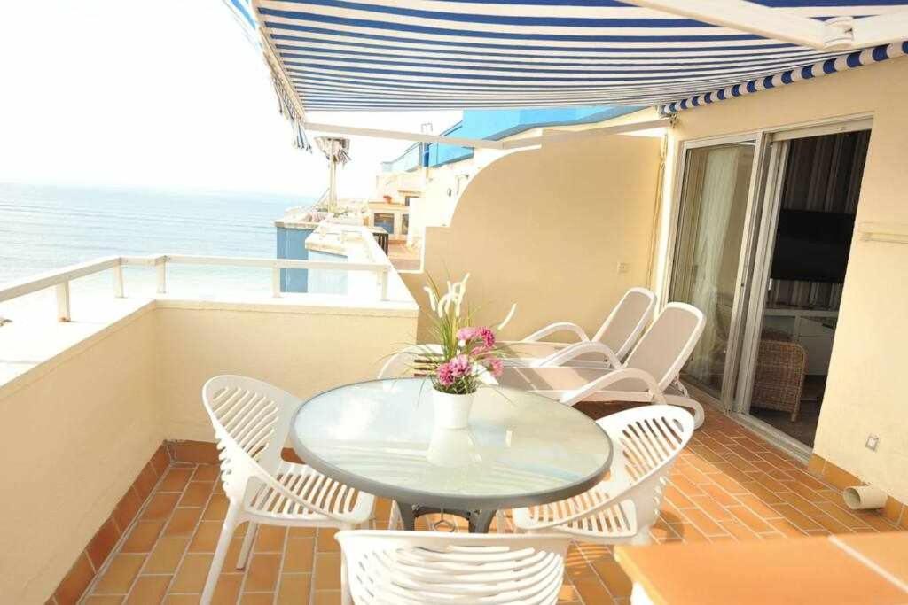 Atico Apartamento Loft Playa Victoria カディス エクステリア 写真