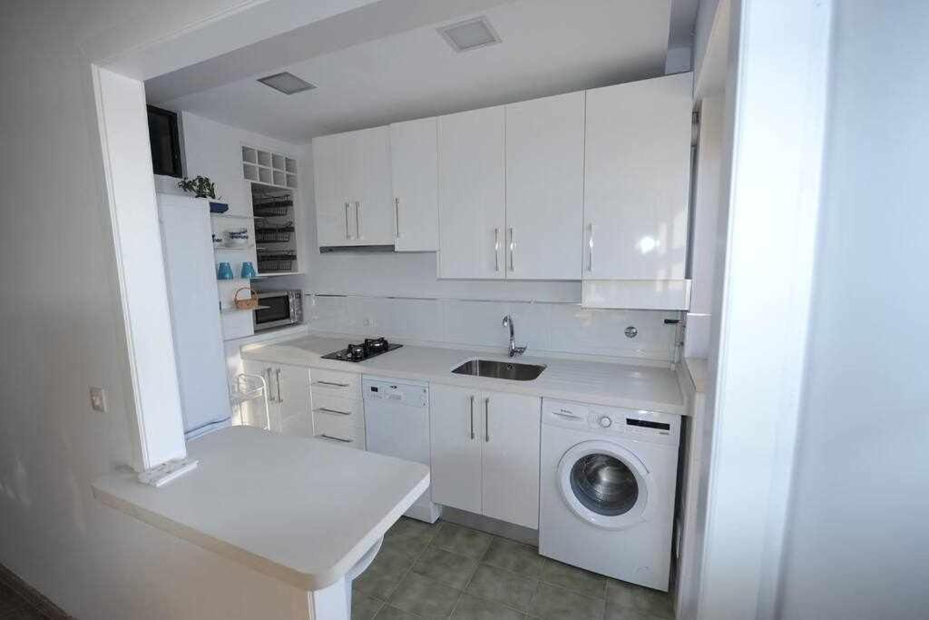 Atico Apartamento Loft Playa Victoria カディス エクステリア 写真