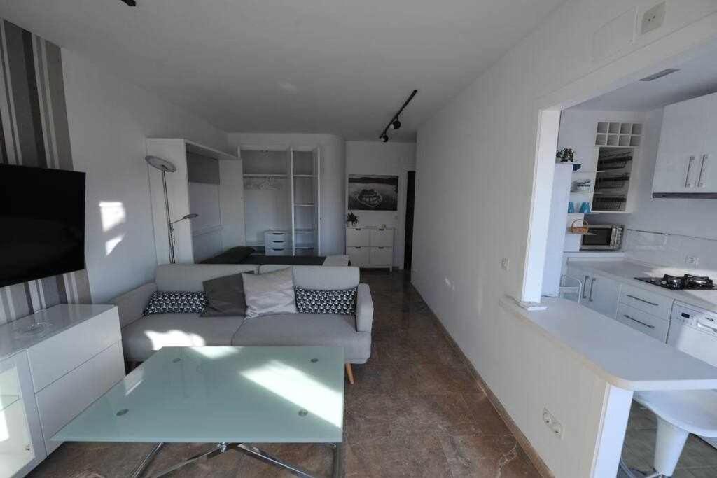 Atico Apartamento Loft Playa Victoria カディス エクステリア 写真