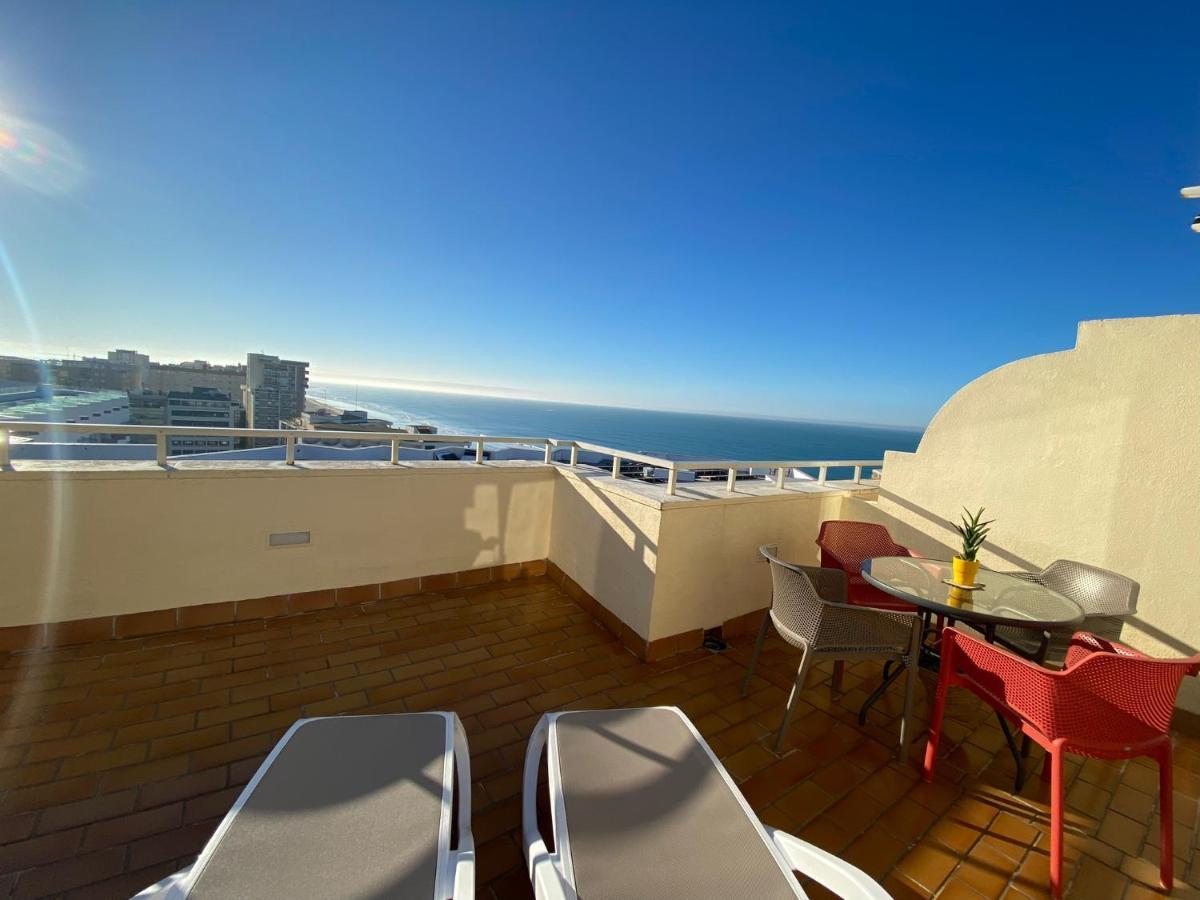Atico Apartamento Loft Playa Victoria カディス エクステリア 写真