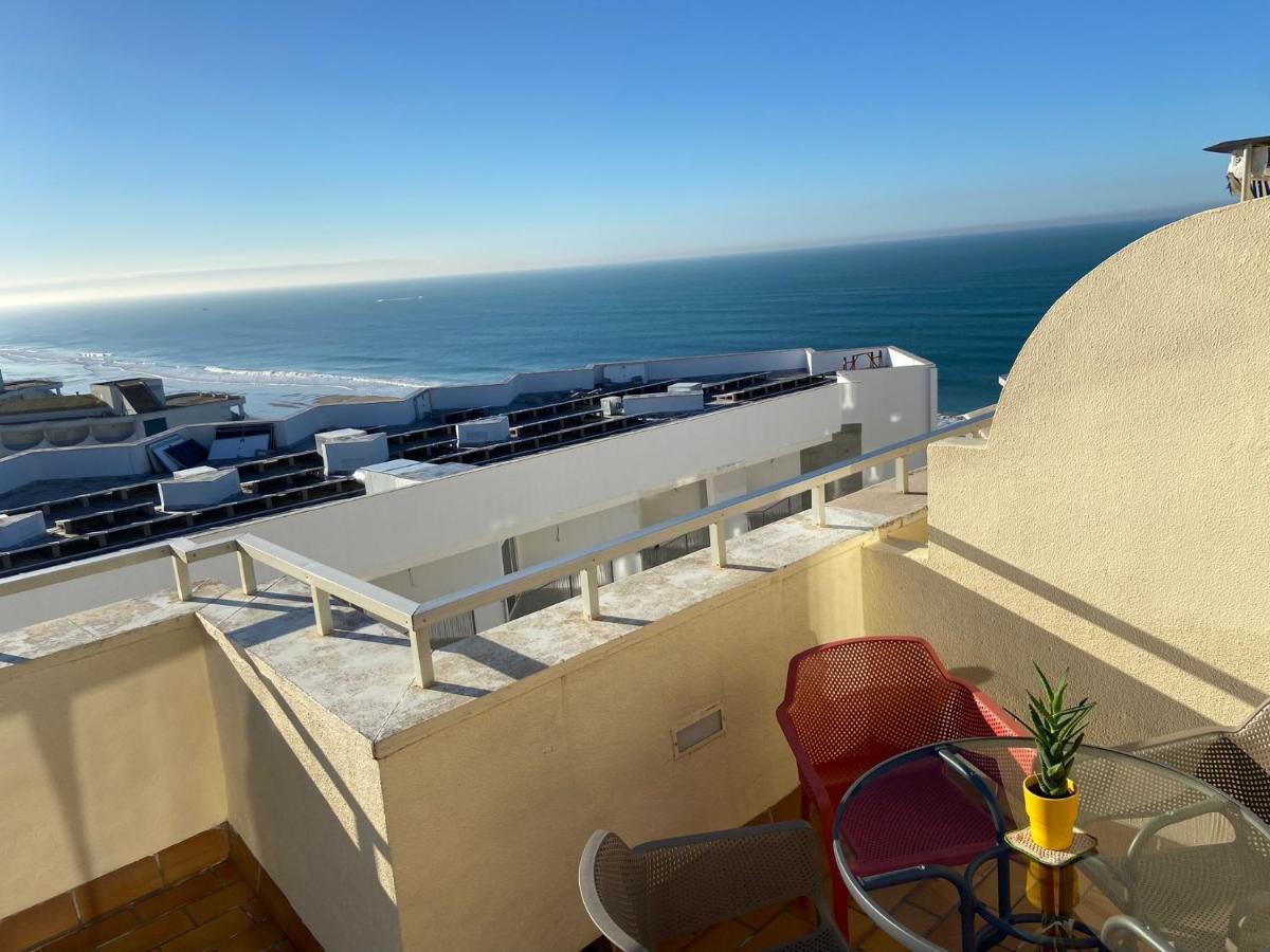 Atico Apartamento Loft Playa Victoria カディス エクステリア 写真