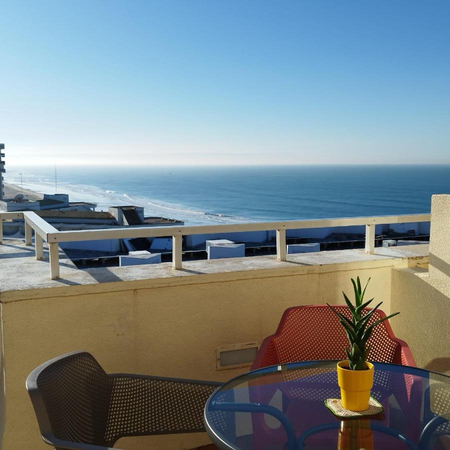 Atico Apartamento Loft Playa Victoria カディス エクステリア 写真