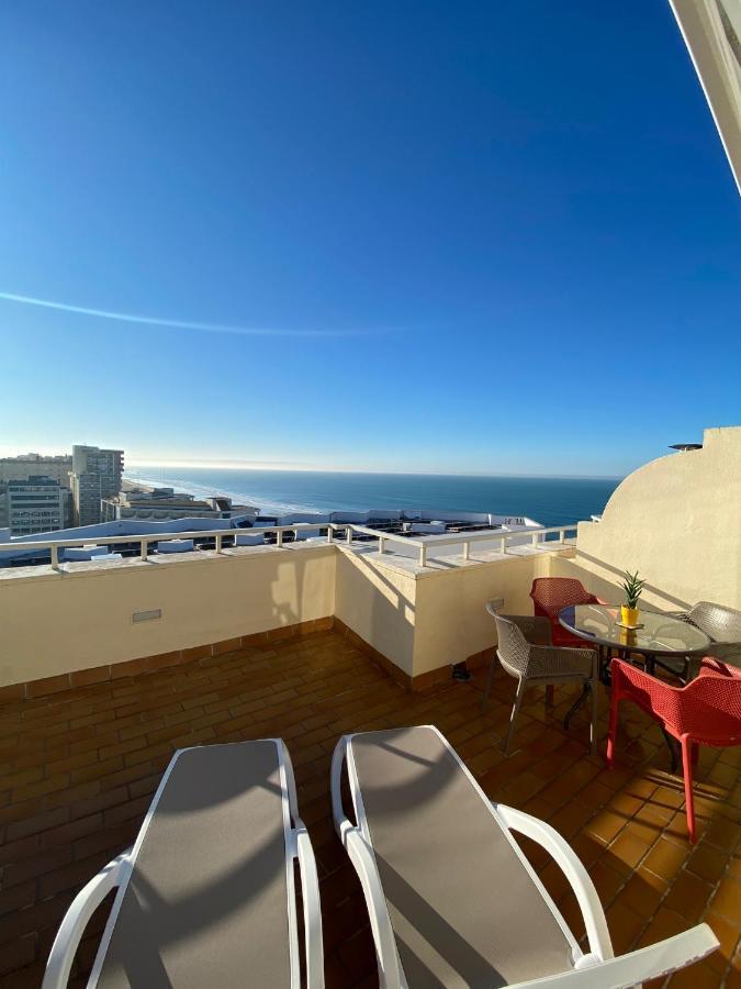 Atico Apartamento Loft Playa Victoria カディス エクステリア 写真
